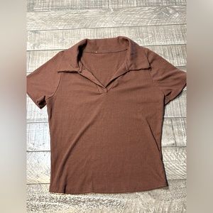 "Brown Crop Top - Women's Size Small, Short Sleeve, Unbranded Chic"